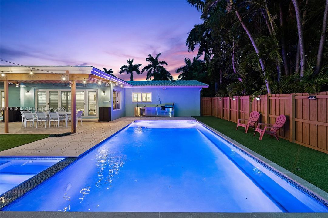 Recently Sold: $1,250,000 (4 beds, 2 baths, 2244 Square Feet)