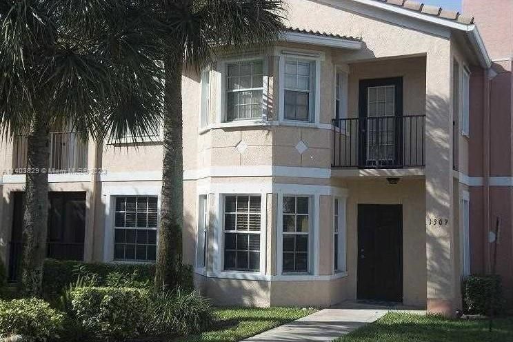 最近售出: $235,000 (2 贝兹, 2 浴室, 1276 平方英尺)