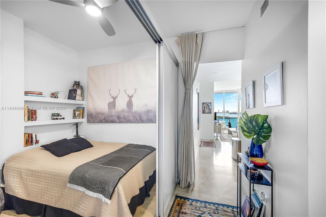 Recently Sold: $579,000 (1 beds, 2 baths, 950 Square Feet)