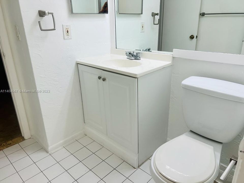 Recently Rented: $2,600 (2 beds, 2 baths, 1056 Square Feet)