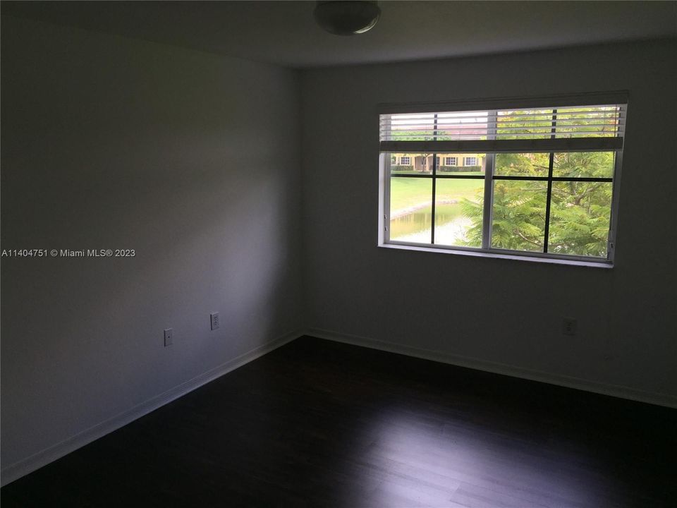 Recently Rented: $2,200 (2 beds, 2 baths, 1161 Square Feet)