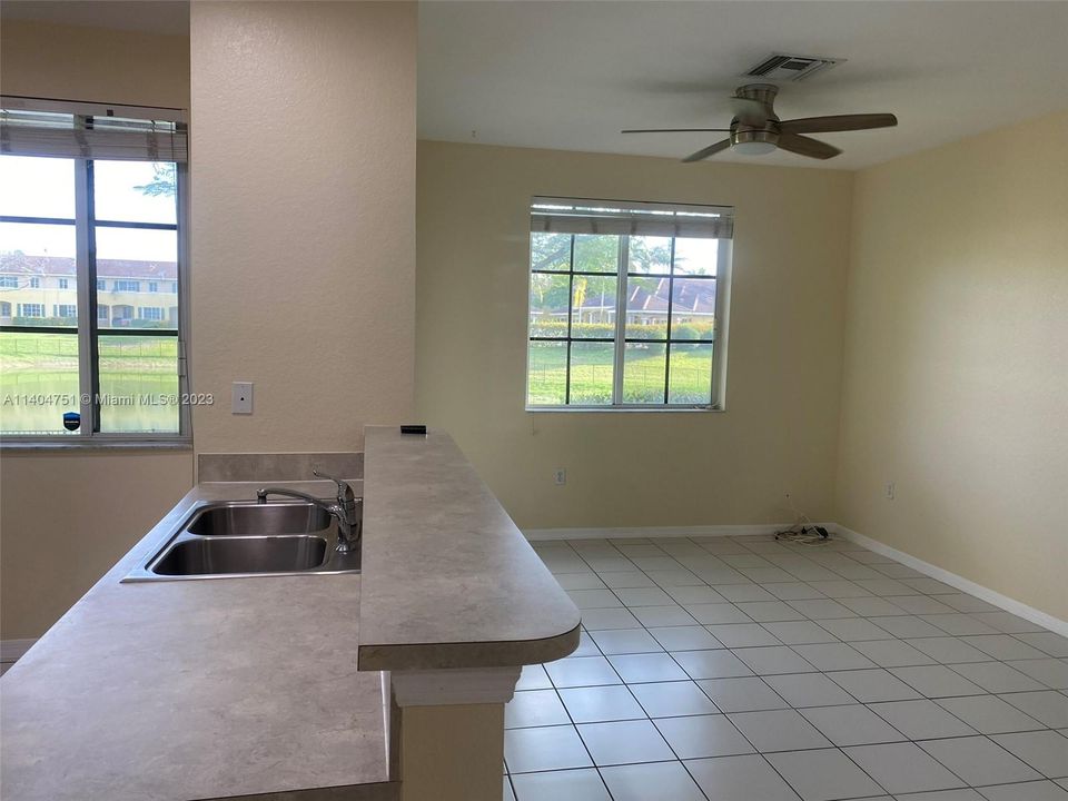 Recently Rented: $2,200 (2 beds, 2 baths, 1161 Square Feet)