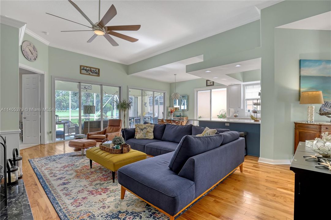 Recently Sold: $599,000 (3 beds, 2 baths, 2000 Square Feet)