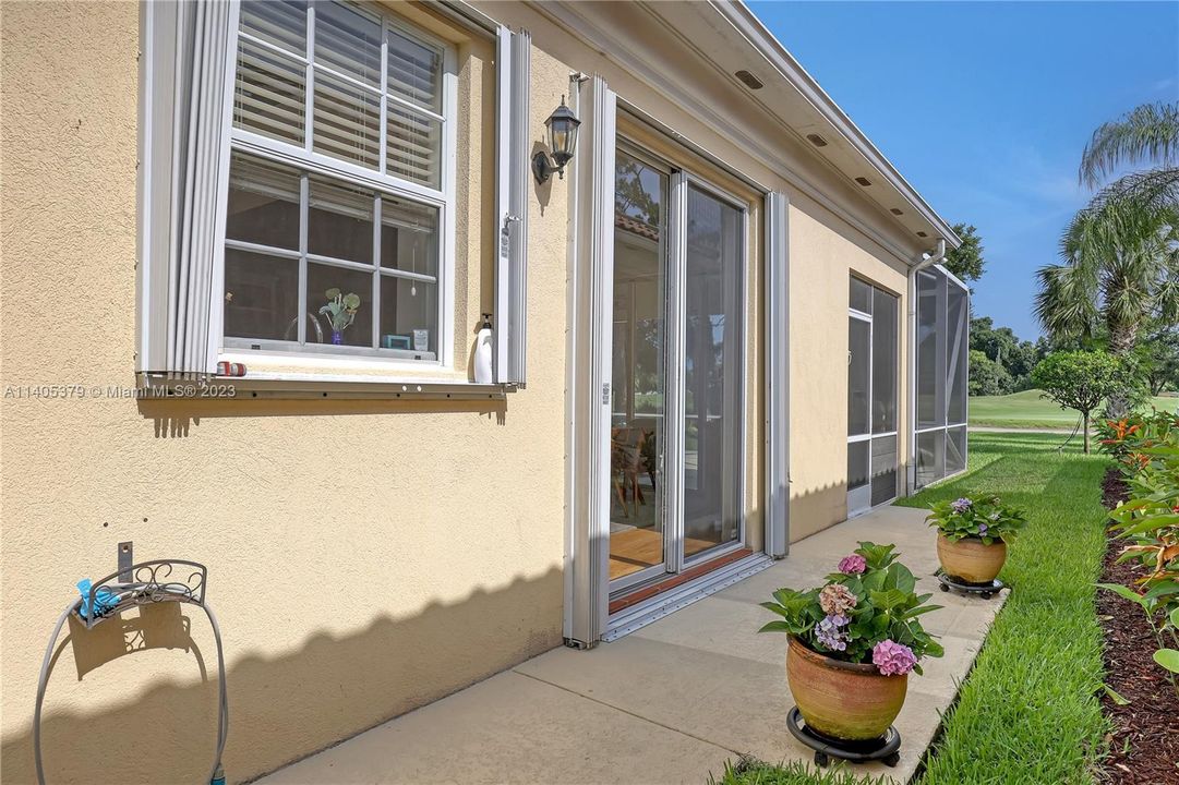 Recently Sold: $599,000 (3 beds, 2 baths, 2000 Square Feet)