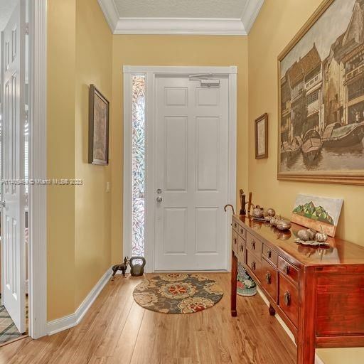 Недавно продано: $625,000 (3 спален, 2 ванн, 2000 Квадратных фут)