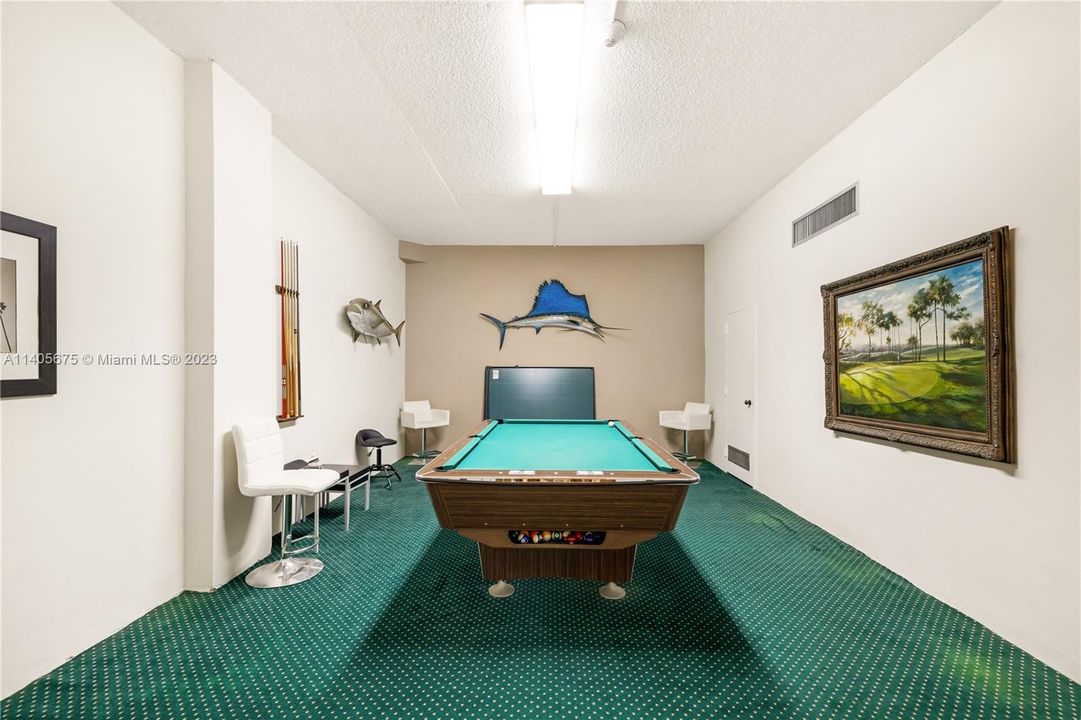 Vendido Recientemente: $1,320,000 (2 camas, 2 baños, 2116 Pies cuadrados)