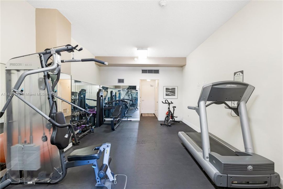 Vendido Recientemente: $1,320,000 (2 camas, 2 baños, 2116 Pies cuadrados)