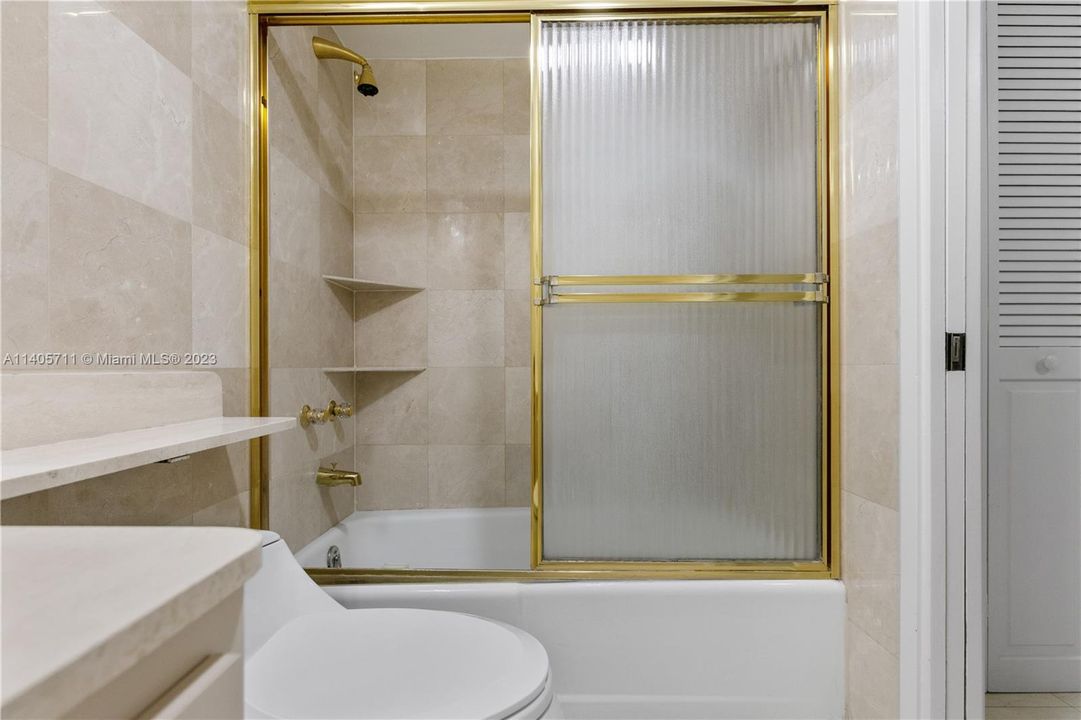 Recently Sold: $960,000 (2 beds, 2 baths, 1547 Square Feet)