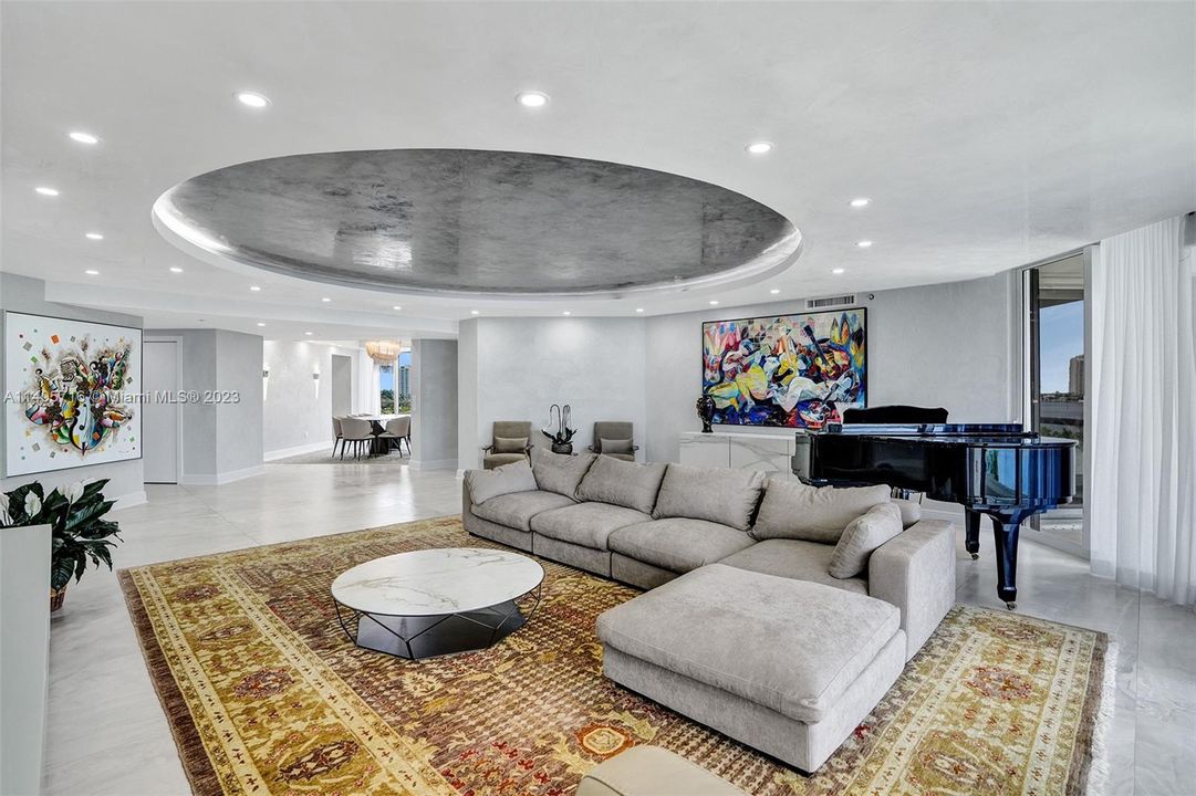 Недавно продано: $3,000,000 (4 спален, 4 ванн, 3340 Квадратных фут)