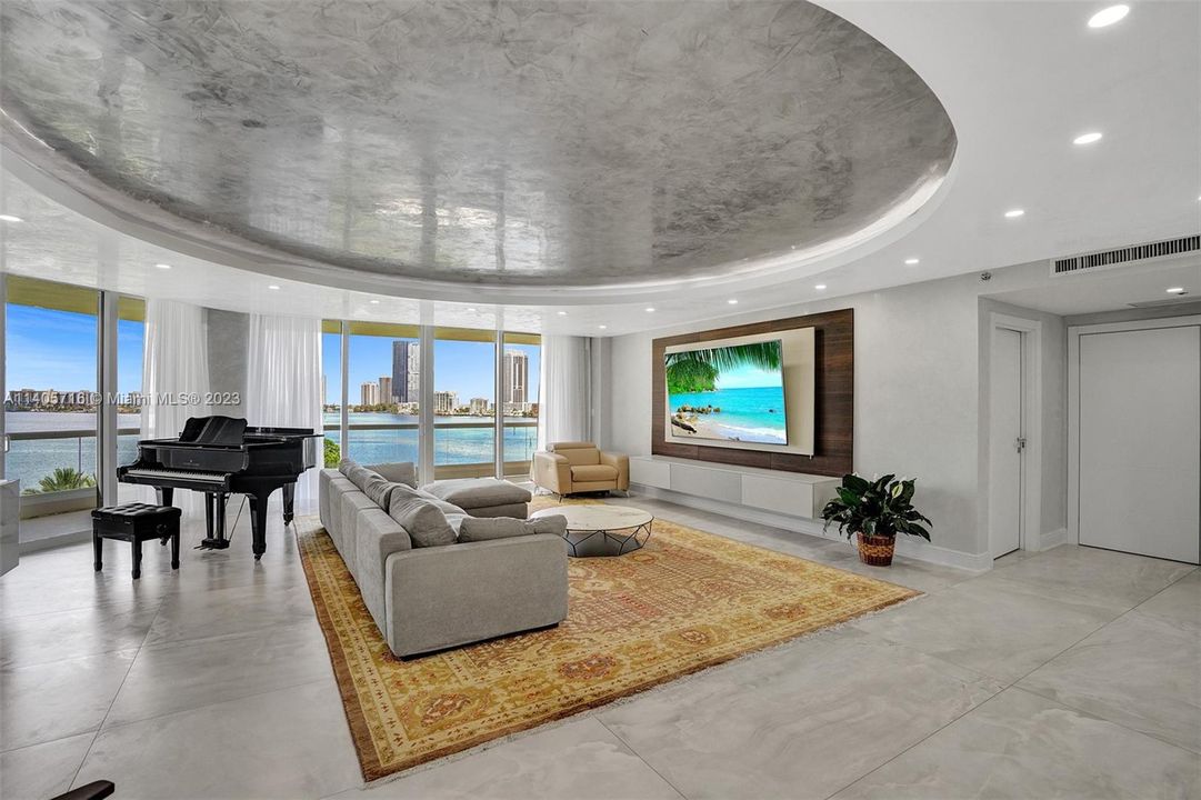 Недавно продано: $3,000,000 (4 спален, 4 ванн, 3340 Квадратных фут)