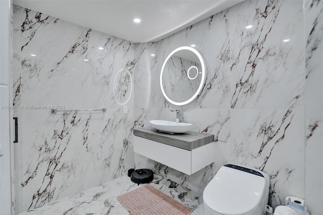 Недавно продано: $3,000,000 (4 спален, 4 ванн, 3340 Квадратных фут)