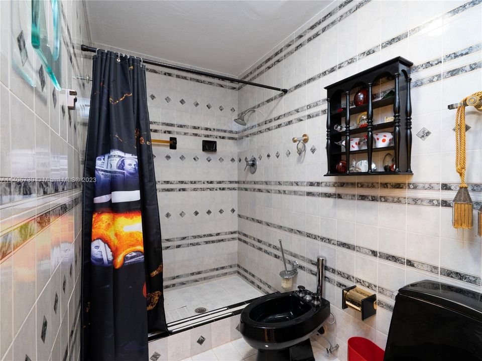 Recently Sold: $525,000 (3 beds, 3 baths, 2115 Square Feet)