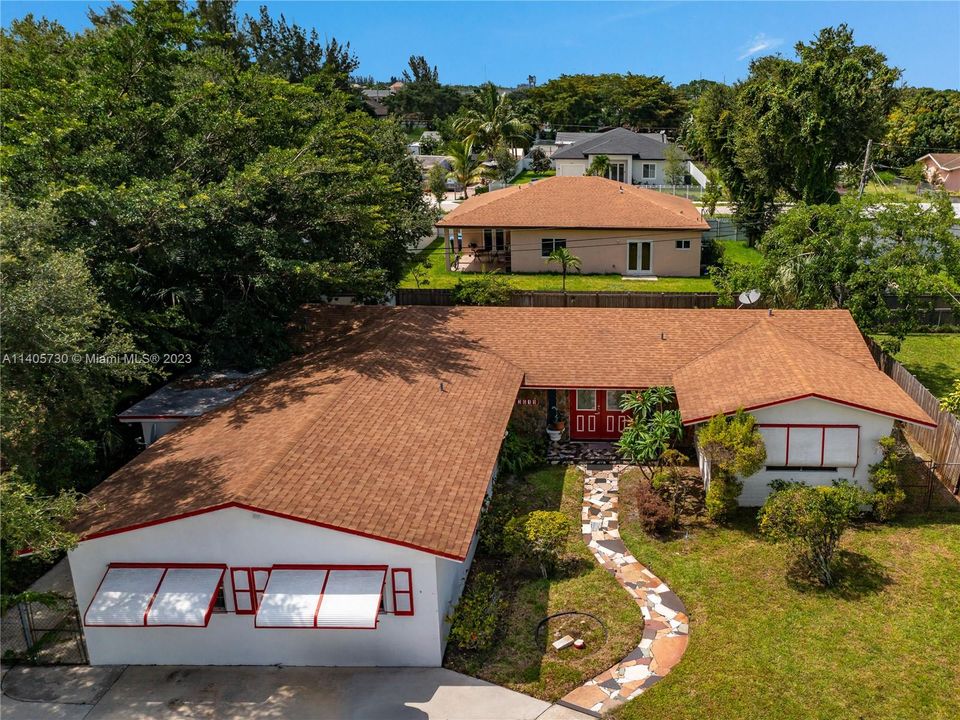 Recently Sold: $525,000 (3 beds, 3 baths, 2115 Square Feet)