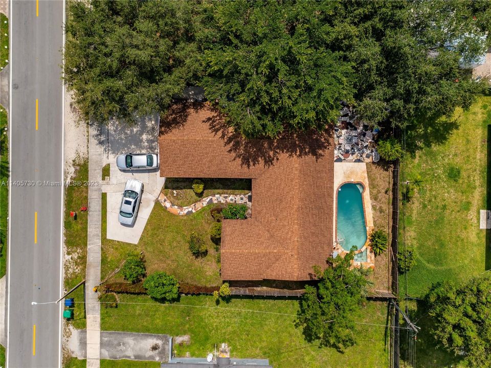 Recently Sold: $525,000 (3 beds, 3 baths, 2115 Square Feet)