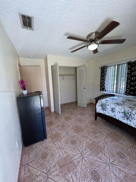 Recently Rented: $1,100 (0 beds, 1 baths, 1661 Square Feet)