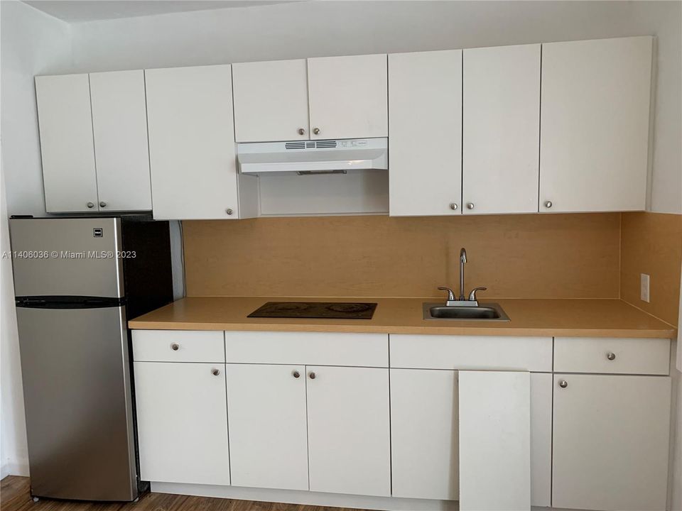 Recently Rented: $1,200 (1 beds, 1 baths, 1513 Square Feet)