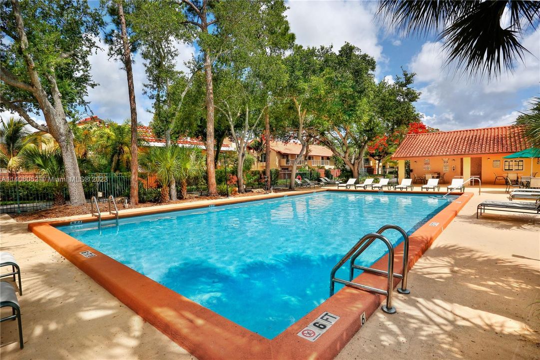 Recently Sold: $435,000 (2 beds, 2 baths, 1152 Square Feet)