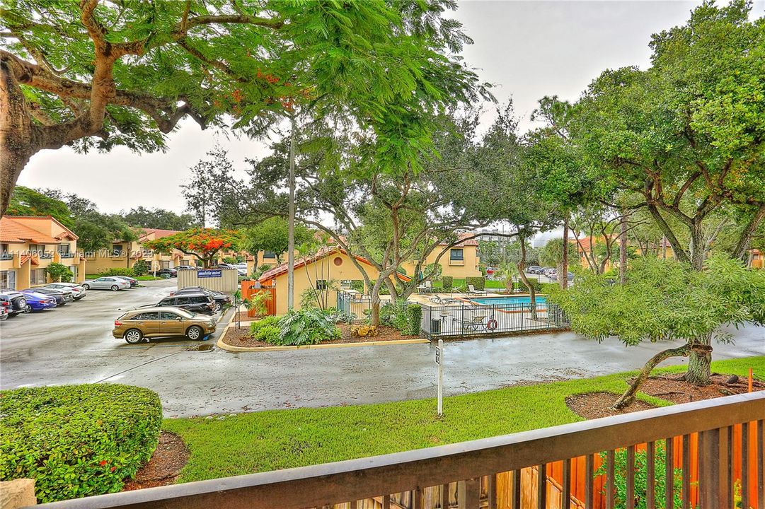 Recently Sold: $435,000 (2 beds, 2 baths, 1152 Square Feet)