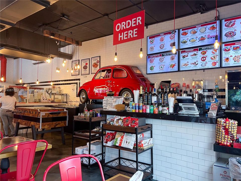 Recently Sold: $750,000 (0 beds, 0 baths, 1496 Square Feet)