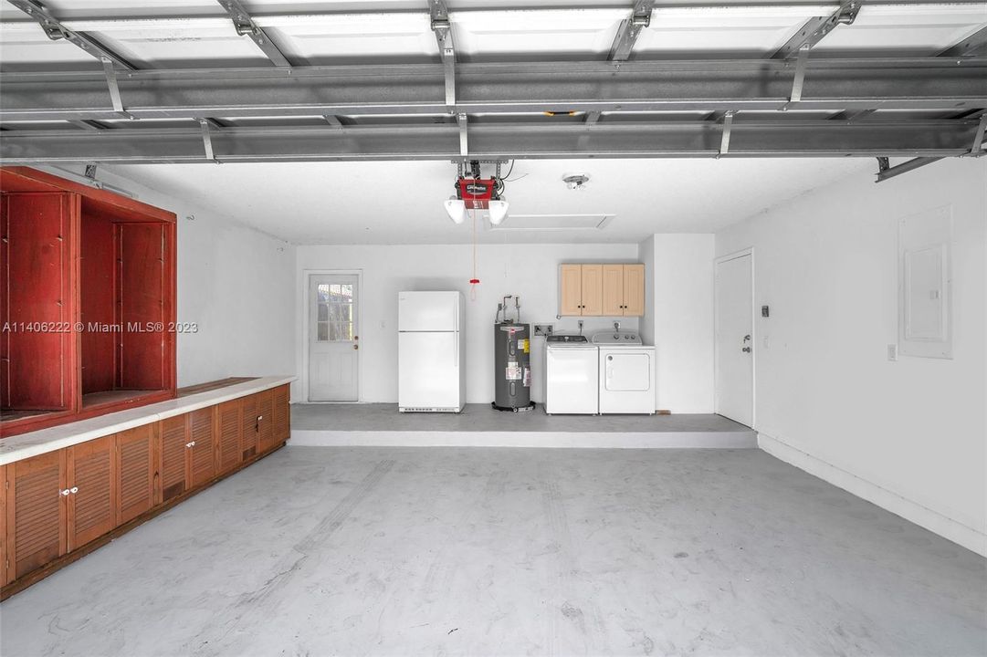 Recently Rented: $3,500 (2 beds, 2 baths, 1742 Square Feet)