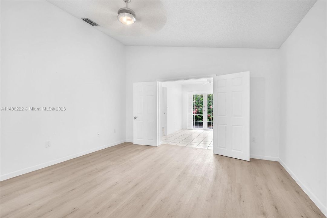 Recently Rented: $3,500 (2 beds, 2 baths, 1742 Square Feet)