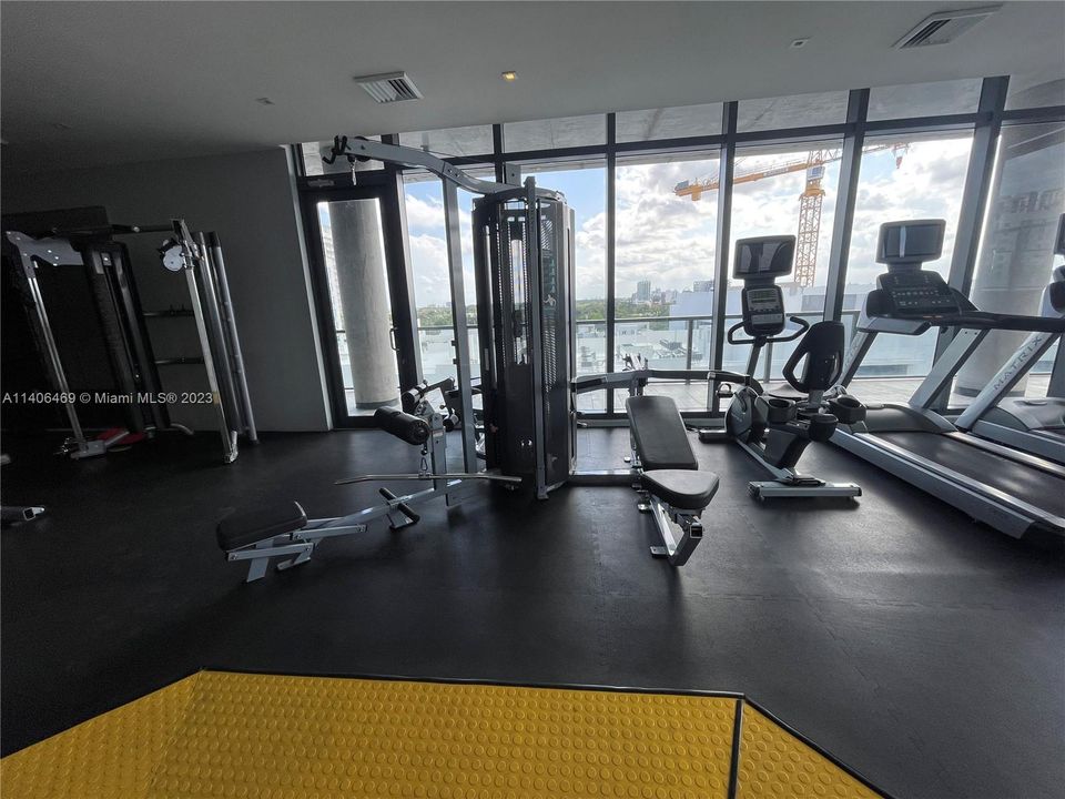 Recently Sold: $620,000 (2 beds, 2 baths, 980 Square Feet)