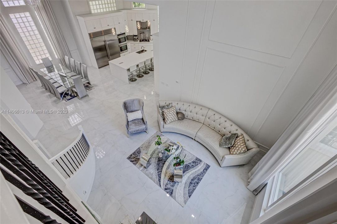 Recently Sold: $3,000,000 (5 beds, 5 baths, 4492 Square Feet)