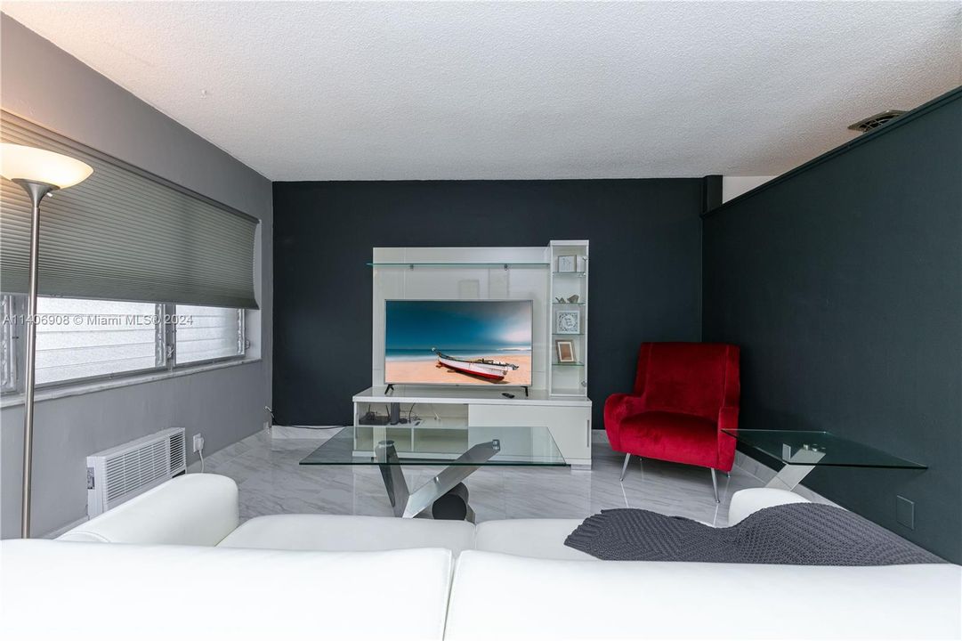 Vendido Recientemente: $99,000 (1 camas, 1 baños, 625 Pies cuadrados)