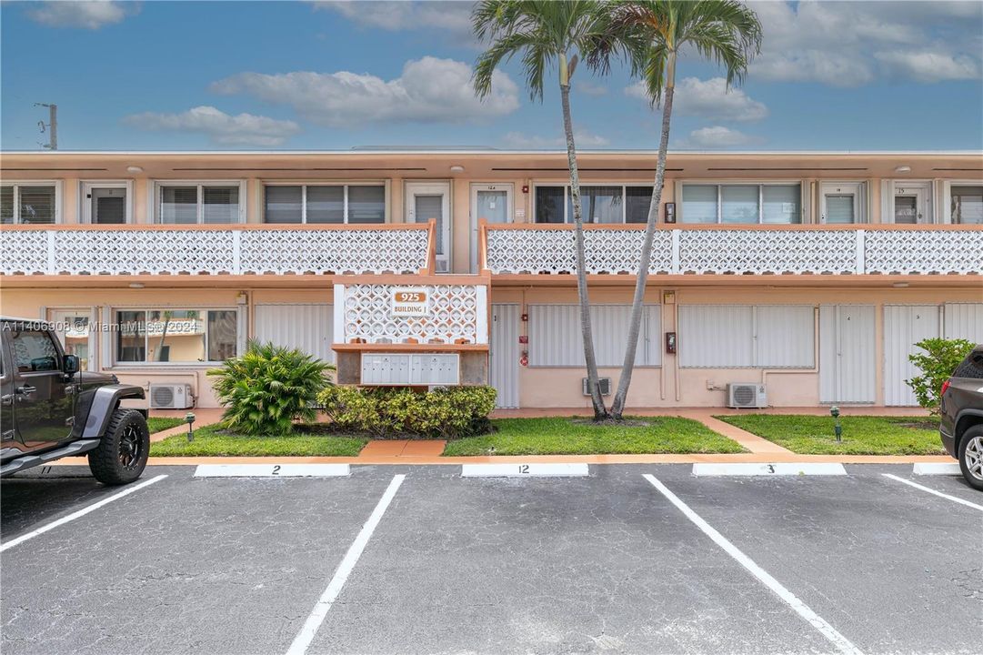 Vendido Recientemente: $99,000 (1 camas, 1 baños, 625 Pies cuadrados)