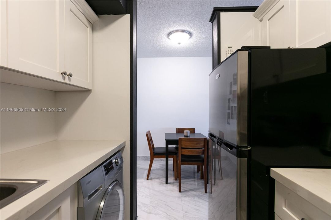 Vendido Recientemente: $99,000 (1 camas, 1 baños, 625 Pies cuadrados)