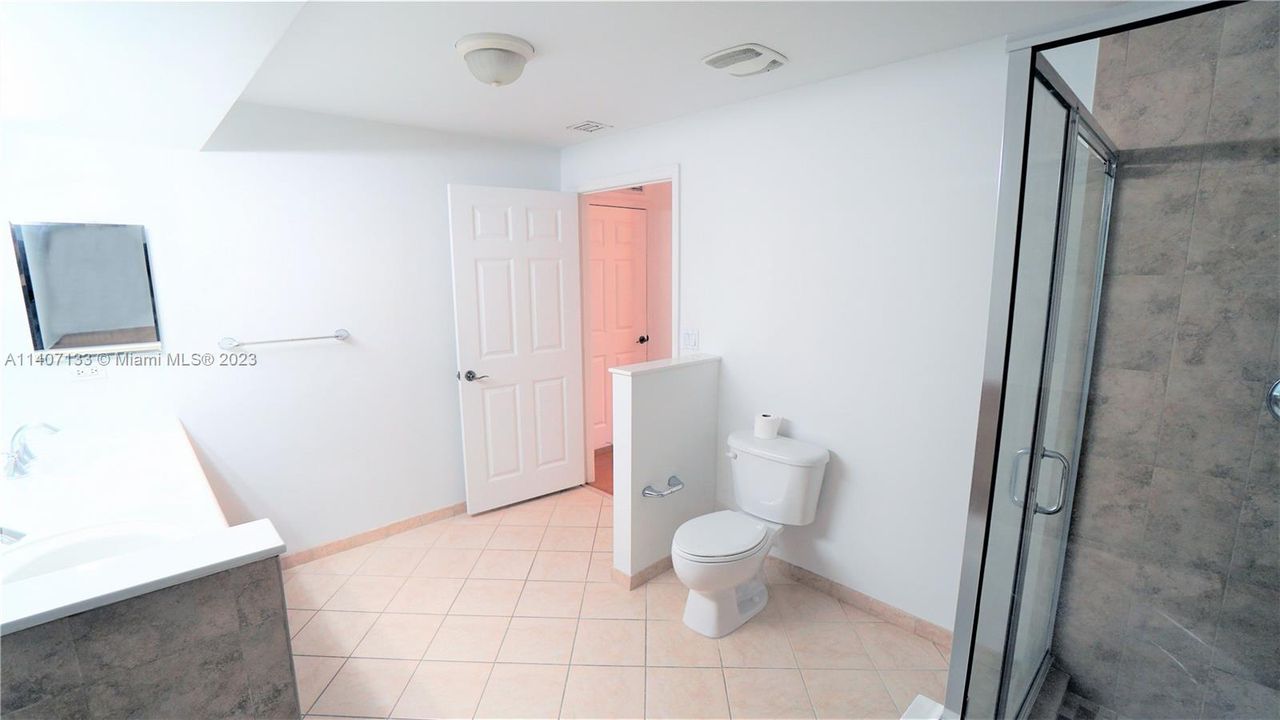 Recently Sold: $450,000 (2 beds, 2 baths, 1145 Square Feet)