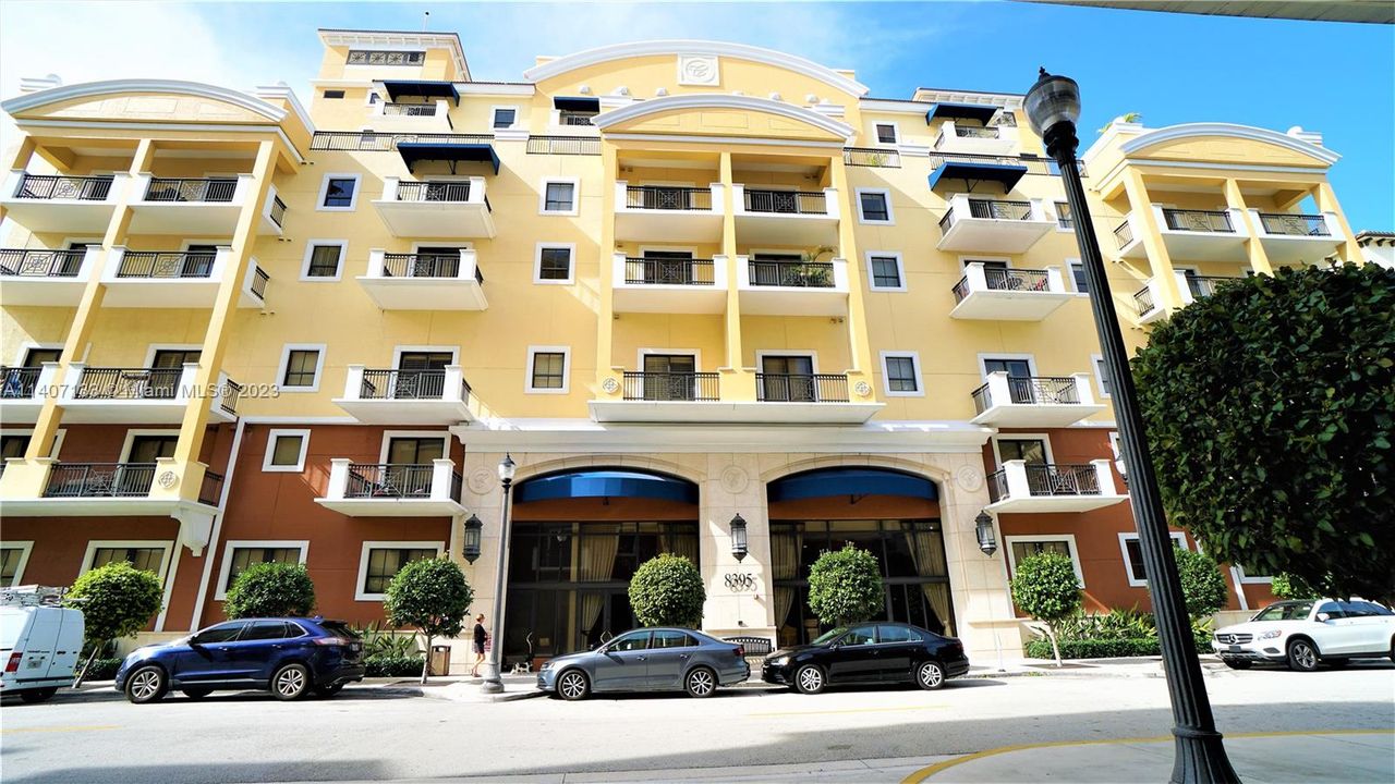 Recently Sold: $450,000 (2 beds, 2 baths, 1145 Square Feet)