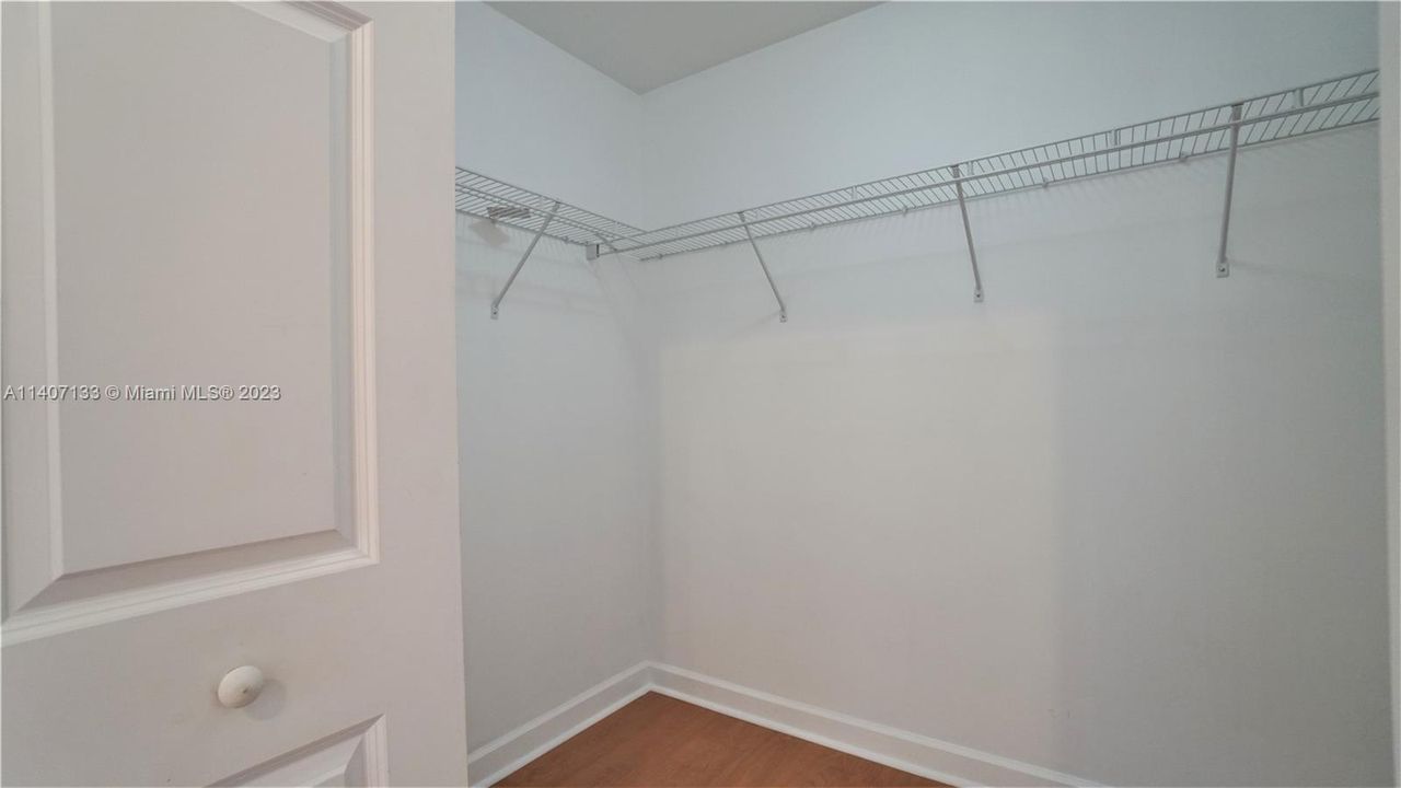 Recently Sold: $450,000 (2 beds, 2 baths, 1145 Square Feet)