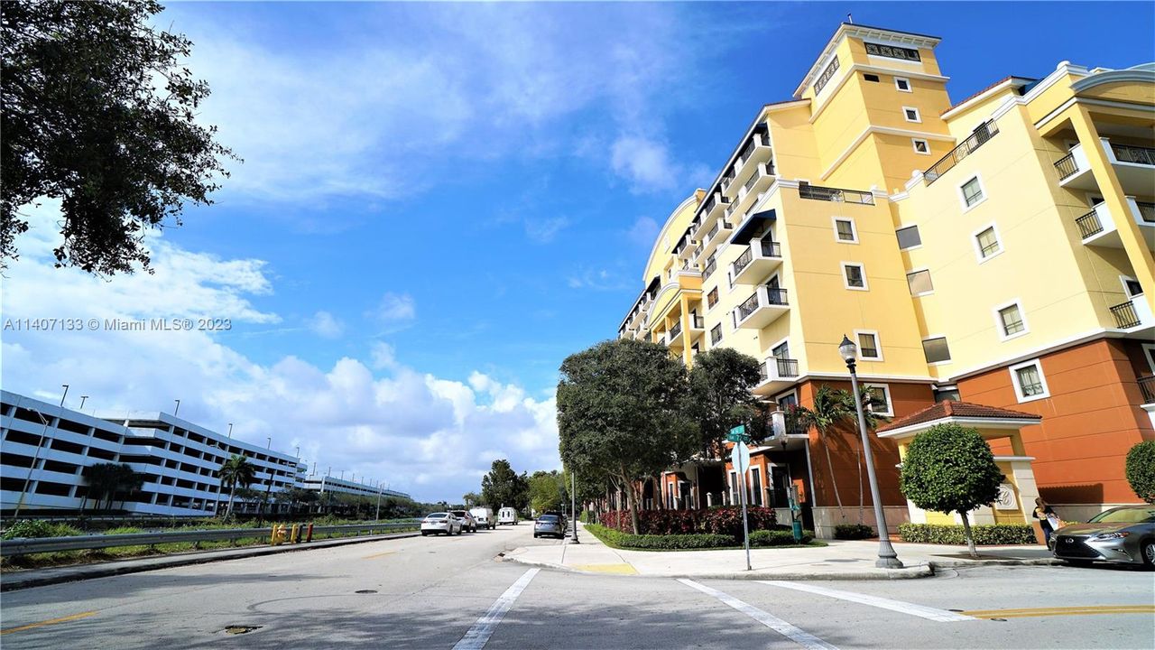 Recently Sold: $450,000 (2 beds, 2 baths, 1145 Square Feet)