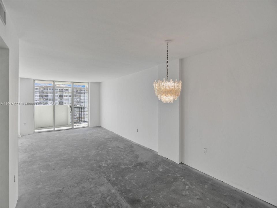 Recently Sold: $250,000 (2 beds, 2 baths, 1058 Square Feet)