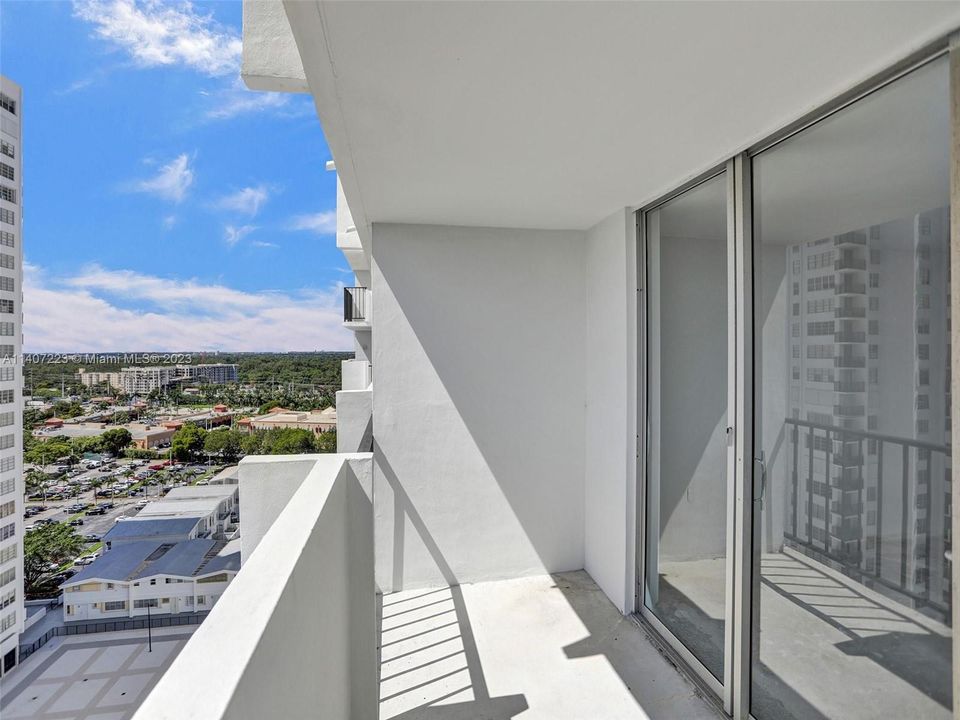 Recently Sold: $250,000 (2 beds, 2 baths, 1058 Square Feet)