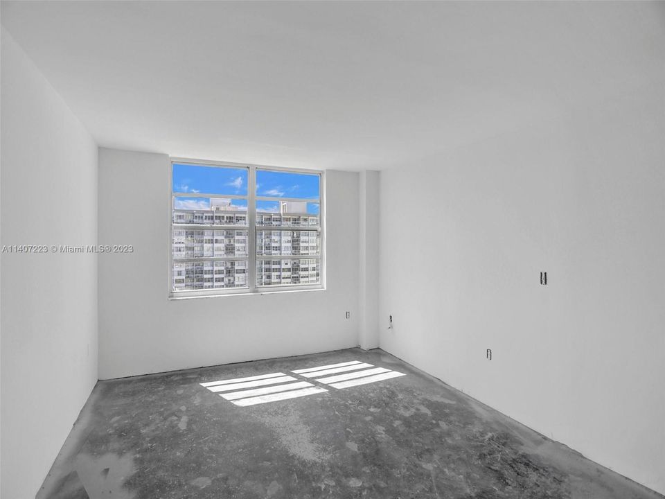 Recently Sold: $250,000 (2 beds, 2 baths, 1058 Square Feet)