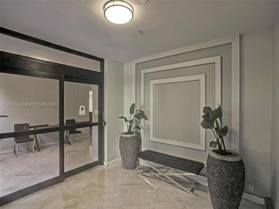 Recently Sold: $250,000 (2 beds, 2 baths, 1058 Square Feet)