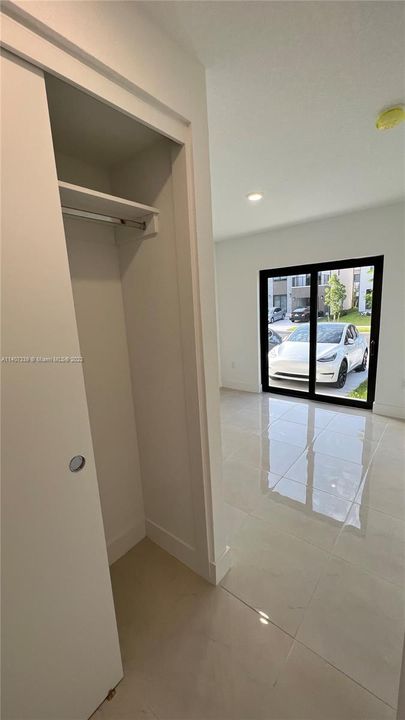 Recientemente alquilado: $3,450 (5 camas, 4 baños, 0 Pies cuadrados)