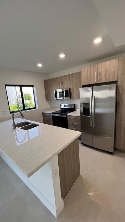 Recientemente alquilado: $3,450 (5 camas, 4 baños, 0 Pies cuadrados)