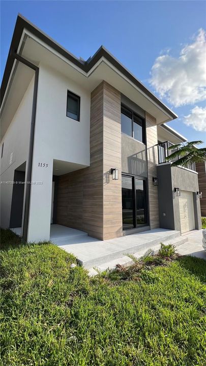 Recientemente alquilado: $3,450 (5 camas, 4 baños, 0 Pies cuadrados)