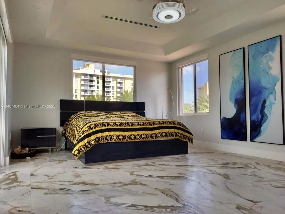 В аренду: $14,000 (4 спален, 3 ванн, 3458 Квадратных фут)