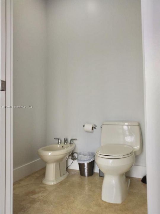 В аренду: $14,000 (4 спален, 3 ванн, 3458 Квадратных фут)