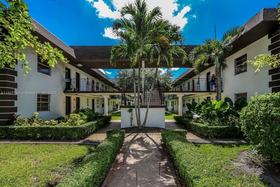 Recently Sold: $7,222,000 (0 beds, 0 baths, 0 Square Feet)