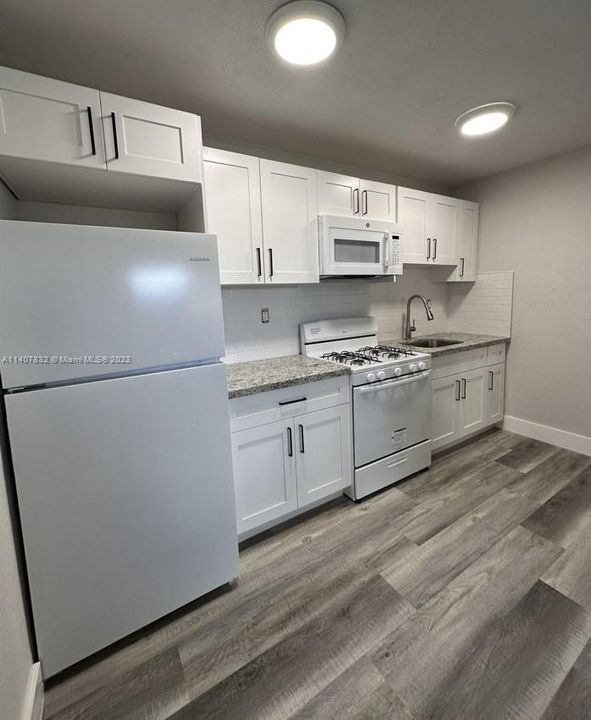 最近租的: $1,850 (1 贝兹, 1 浴室, 0 平方英尺)