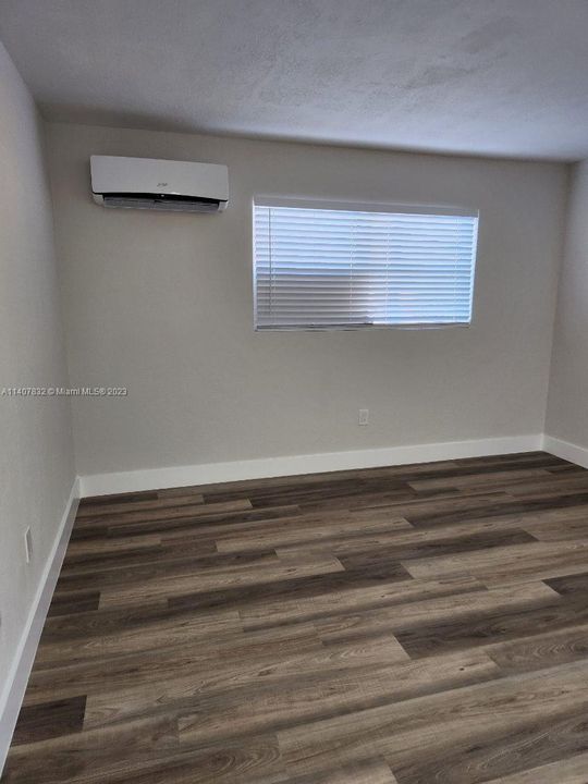 最近租的: $1,850 (1 贝兹, 1 浴室, 0 平方英尺)