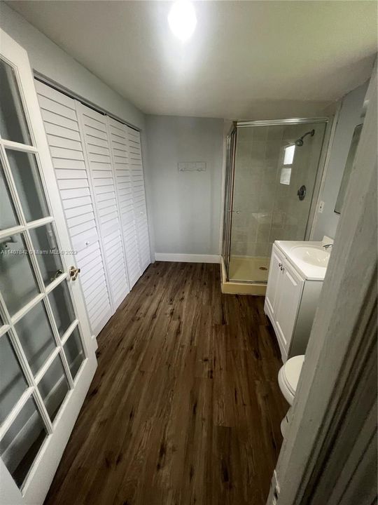 Recently Rented: $1,200 (0 beds, 1 baths, 900 Square Feet)