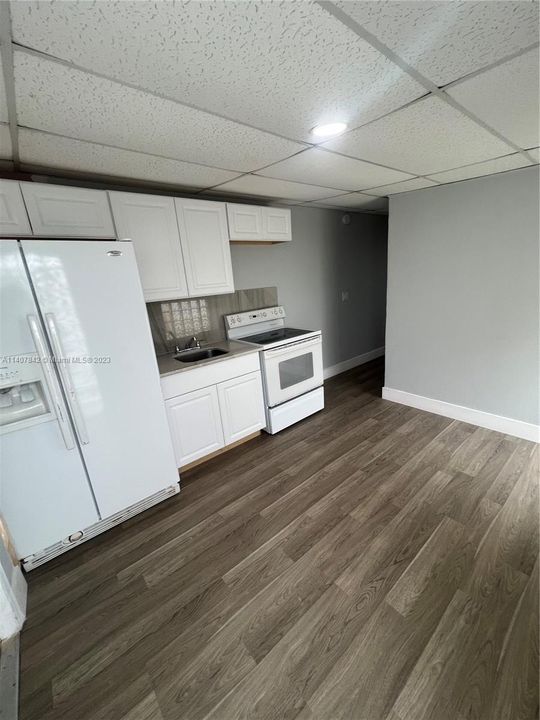 Recently Rented: $1,200 (0 beds, 1 baths, 900 Square Feet)