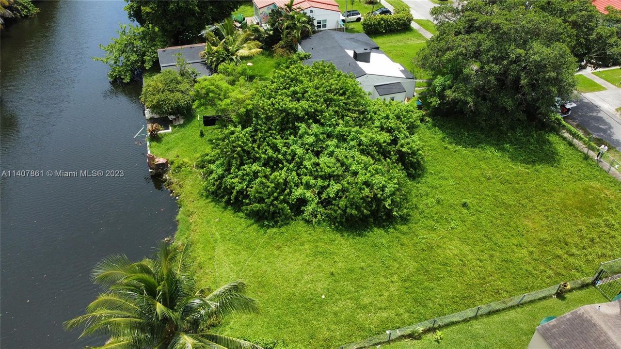 Recently Sold: $360,000 (0.19 acres)