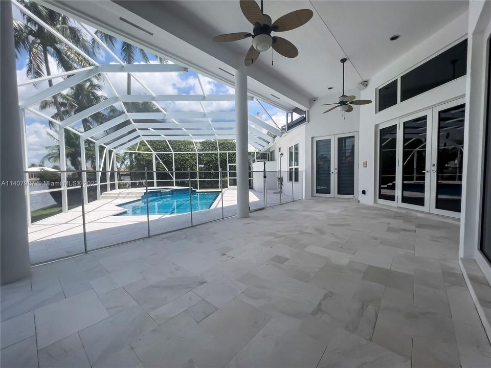 Recently Sold: $1,675,000 (5 beds, 3 baths, 3808 Square Feet)